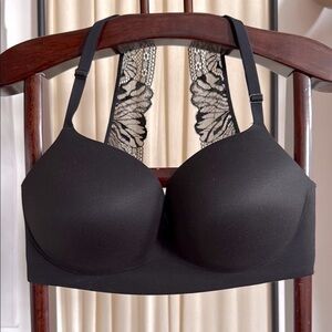 Victorias Secret Incredible Padded No Wire Lace Racerback Bra